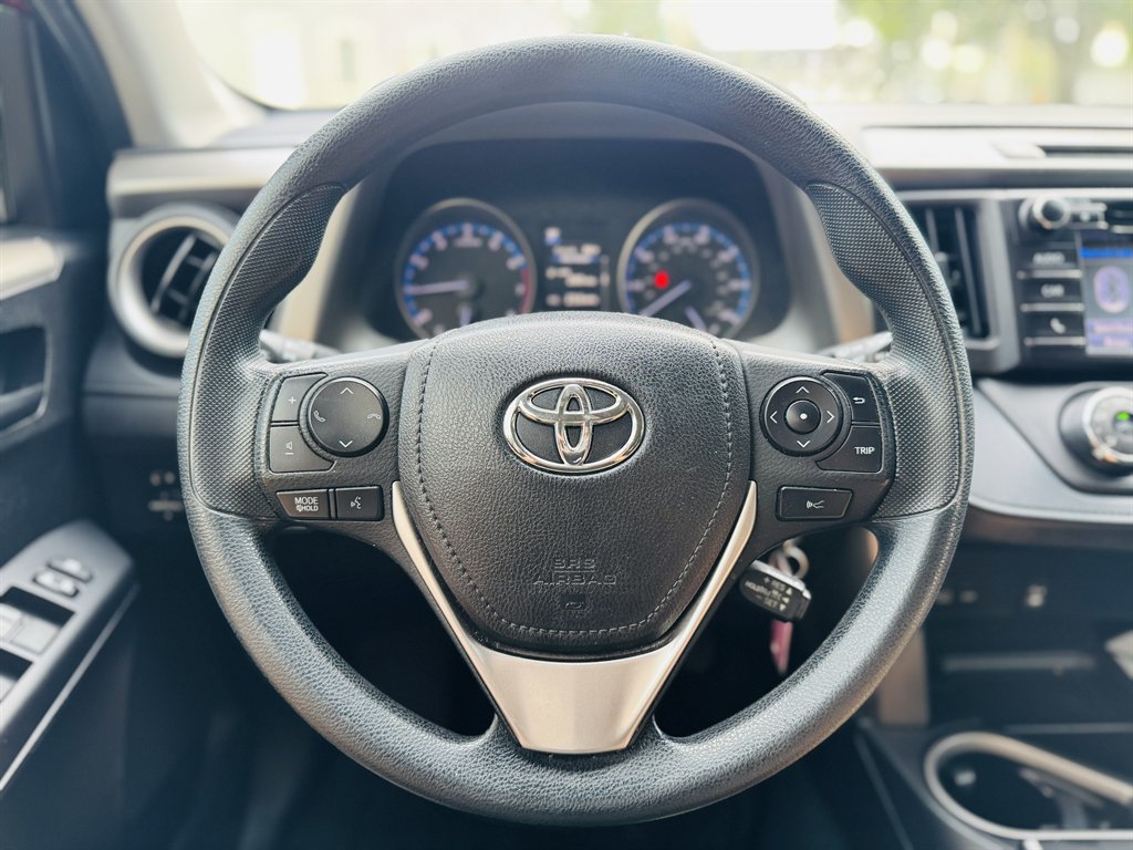 2018 Toyota RAV4 - $20,999