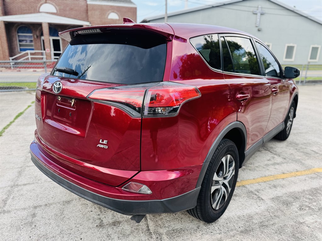 2018 Toyota RAV4 - $20,999
