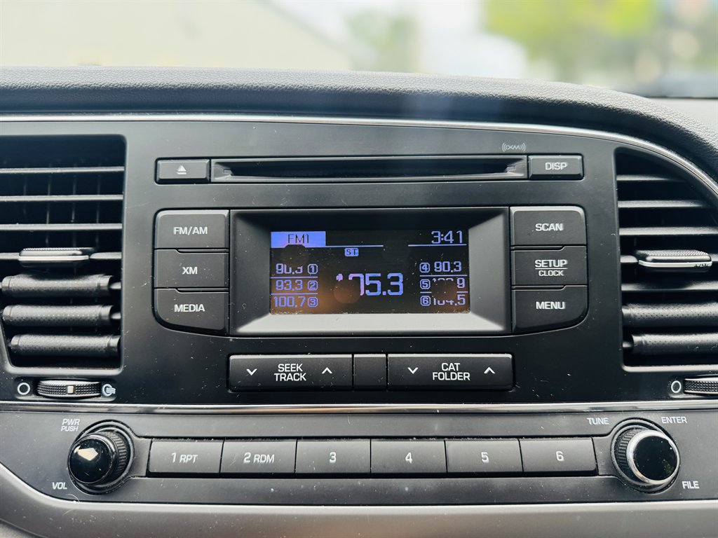 2017 Hyundai Elantra - $7,990