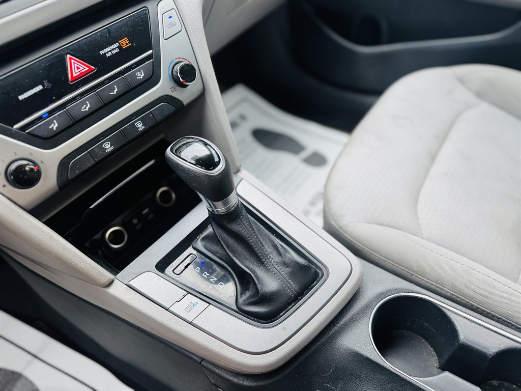 2017 Hyundai Elantra - $7,990