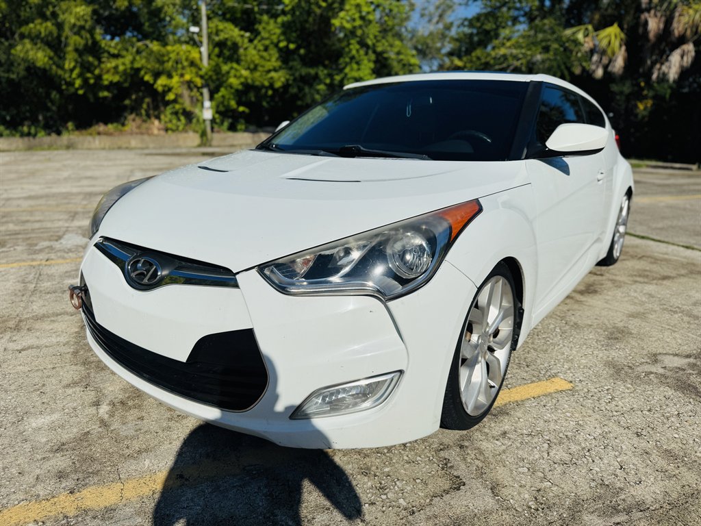 2012 Hyundai Veloster - $6,990