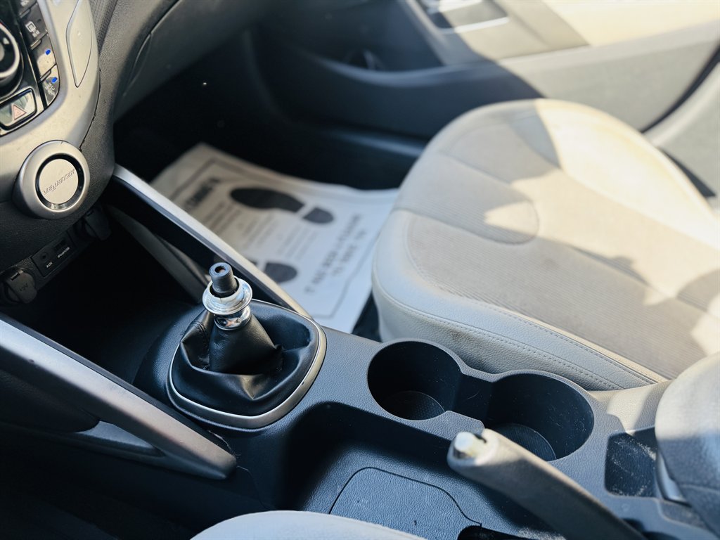 2012 Hyundai Veloster - $6,990