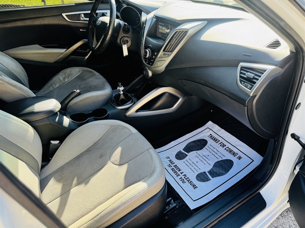 2012 Hyundai Veloster - $6,990