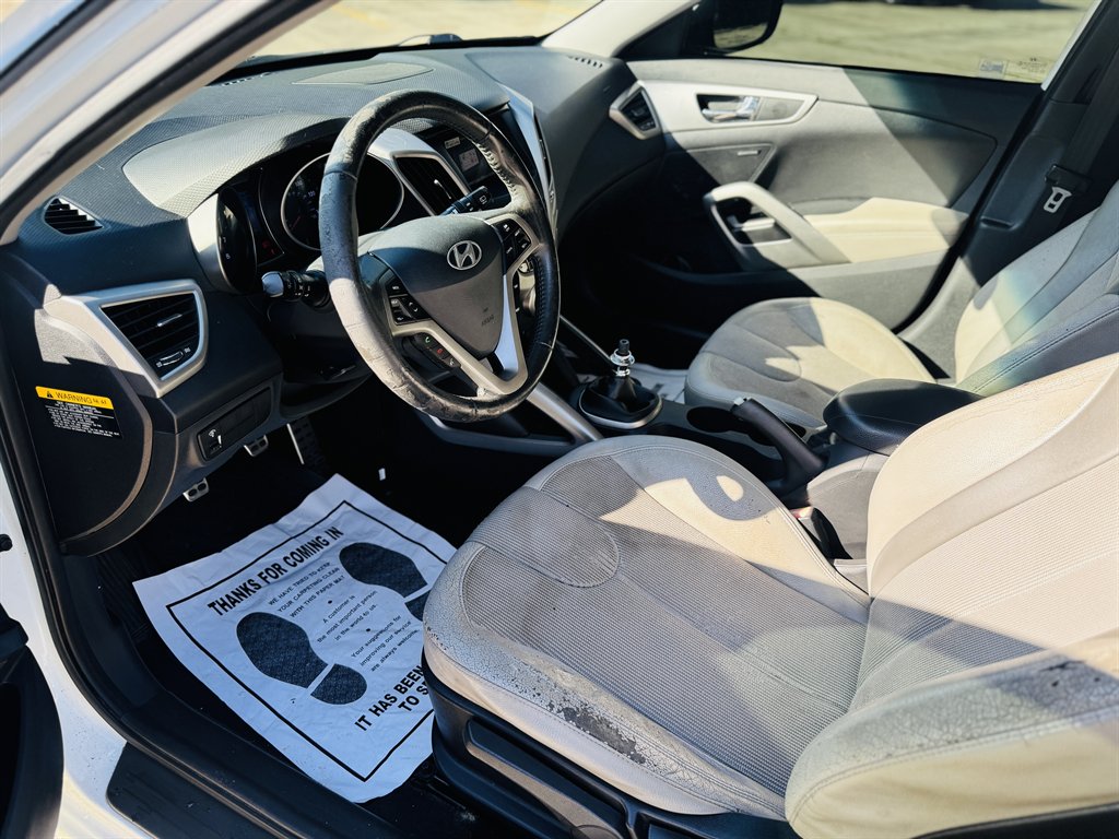 2012 Hyundai Veloster - $6,990