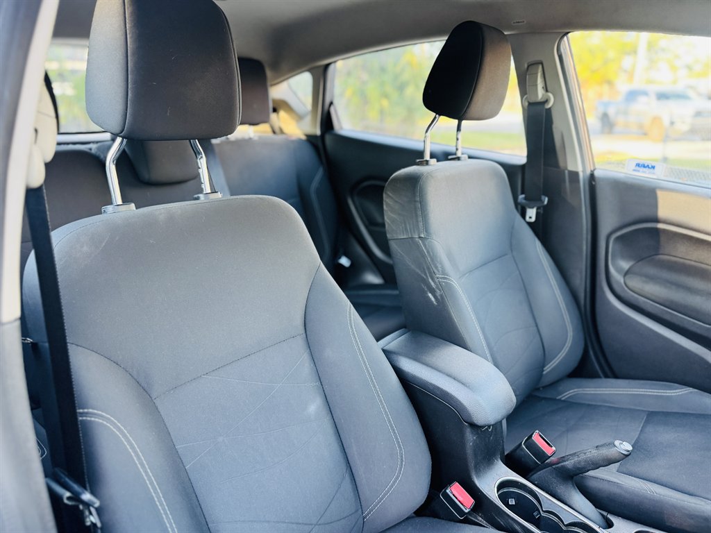 2019 Ford Fiesta - $10,500