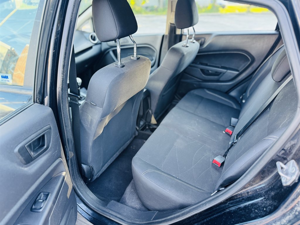 2019 Ford Fiesta - $10,500