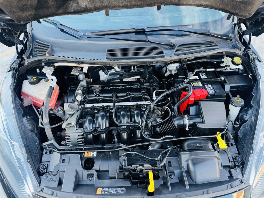 2019 Ford Fiesta - $10,500