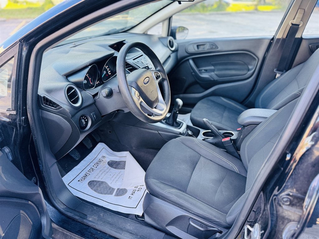 2019 Ford Fiesta - $10,500