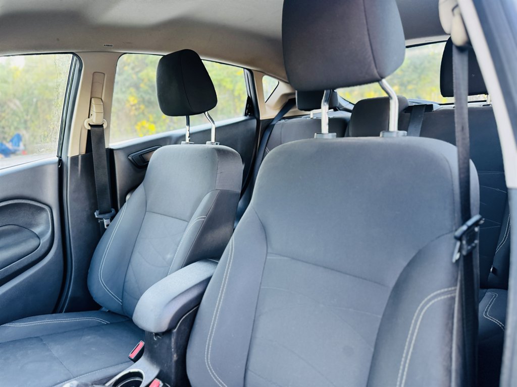 2019 Ford Fiesta - $10,500