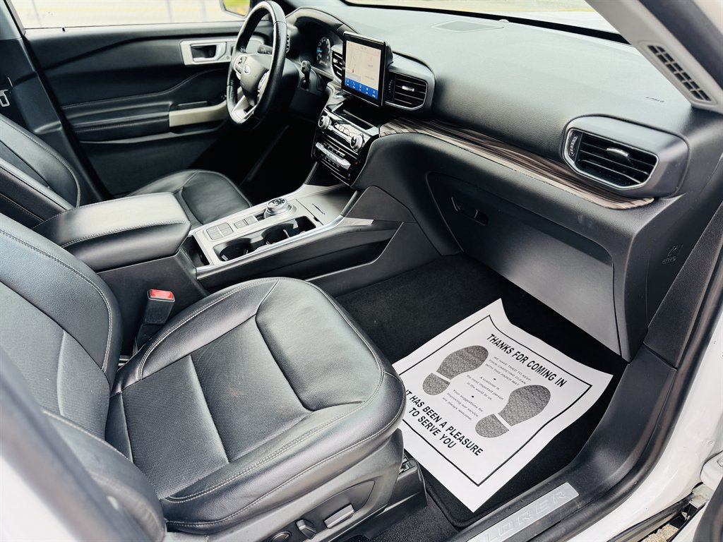 2022 Ford Explorer - $23,990
