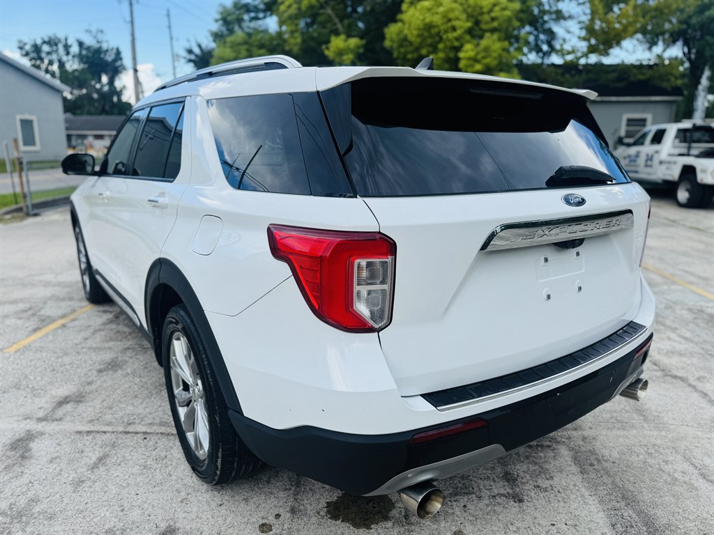 2022 Ford Explorer - $23,990