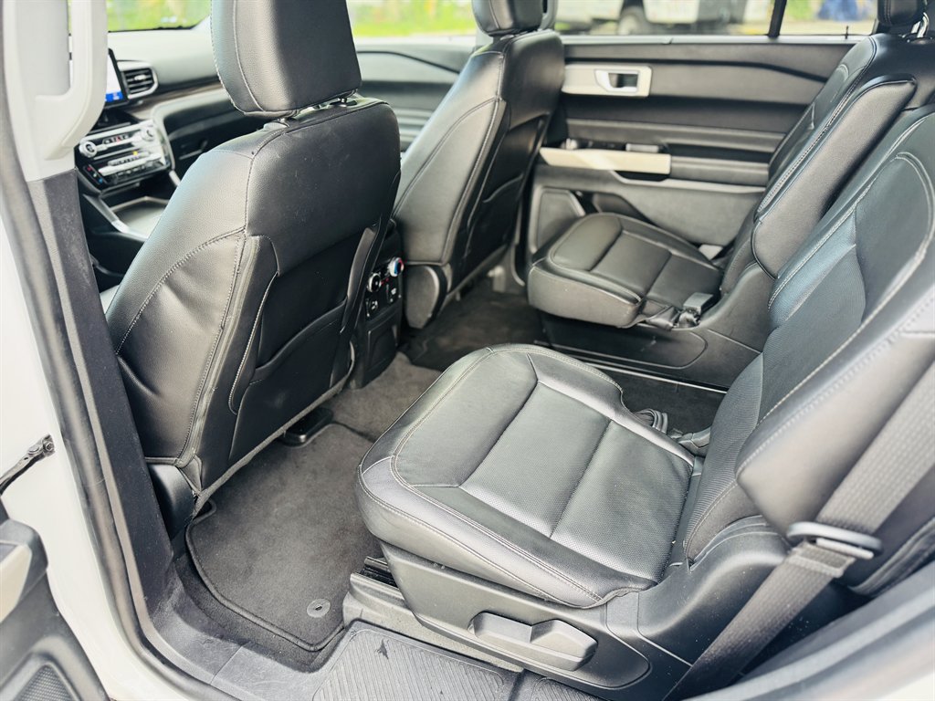 2022 Ford Explorer - $23,990