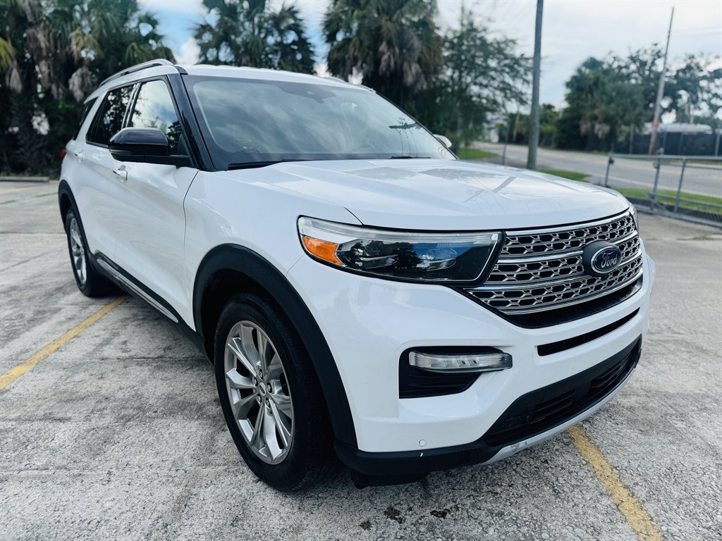2022 Ford Explorer - $23,990