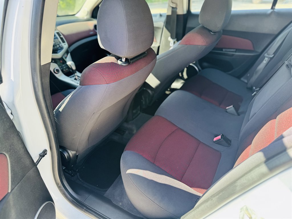 2012 Chevrolet Cruze - $7,499