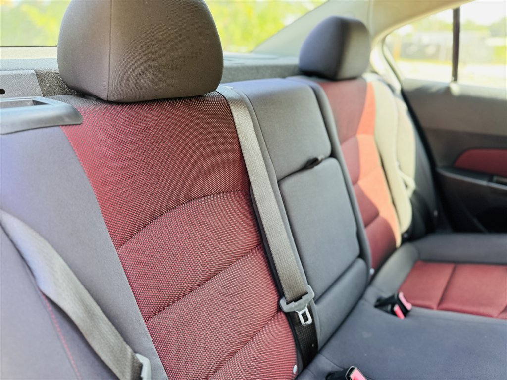 2012 Chevrolet Cruze - $7,499