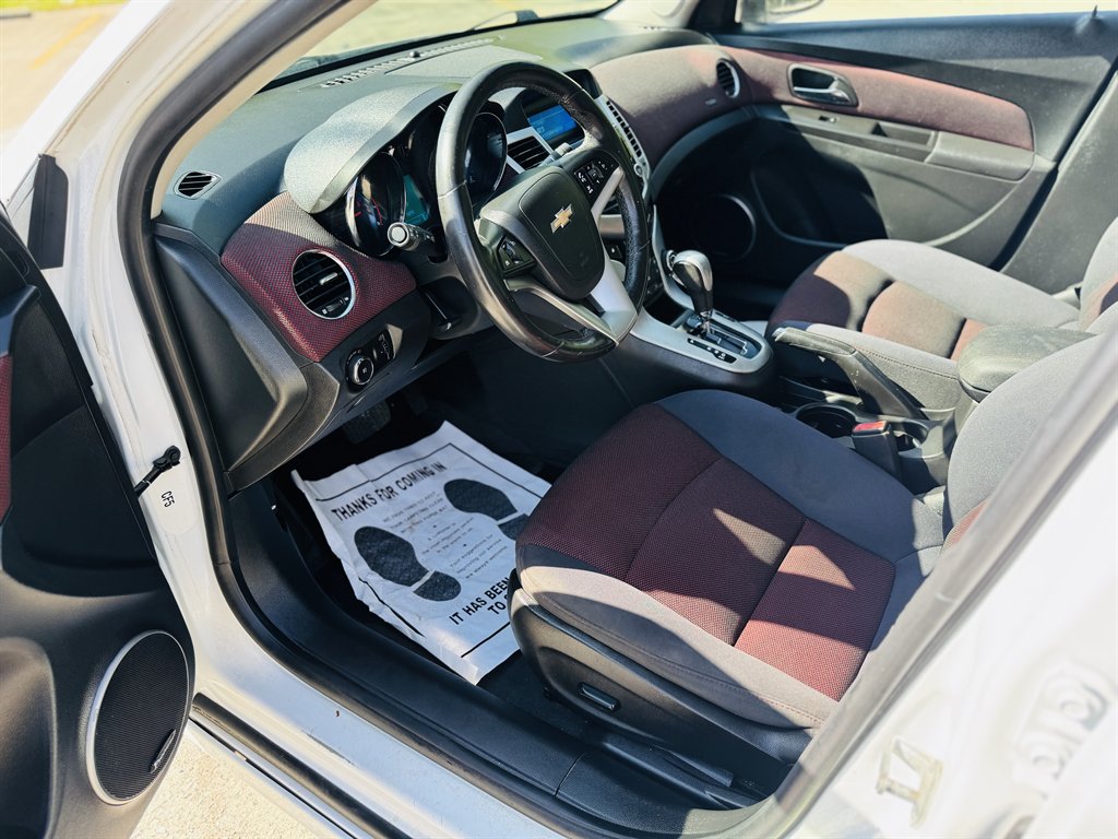 2012 Chevrolet Cruze - $7,499