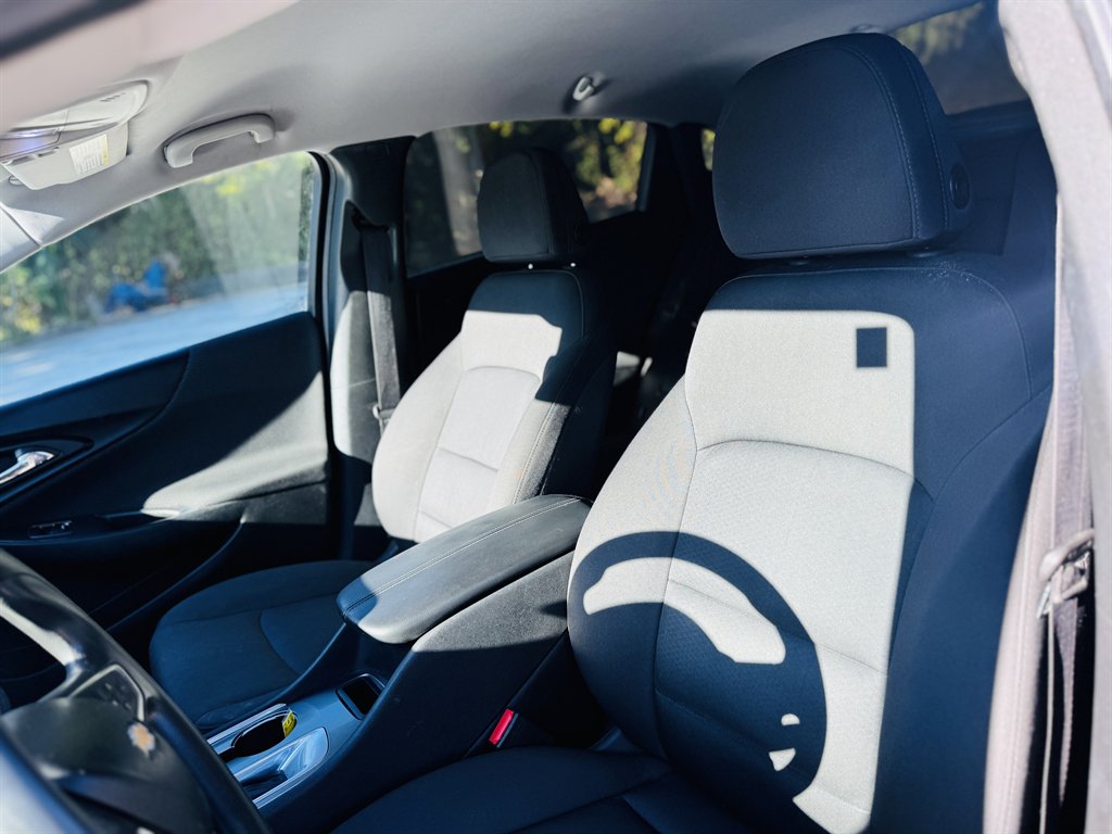 2019 Chevrolet Malibu - $11,500