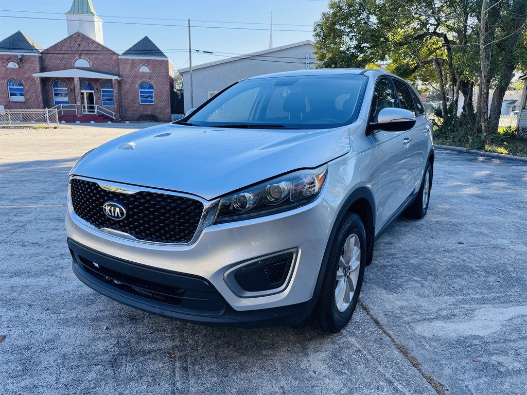 2019 Kia Sorento - $11,990