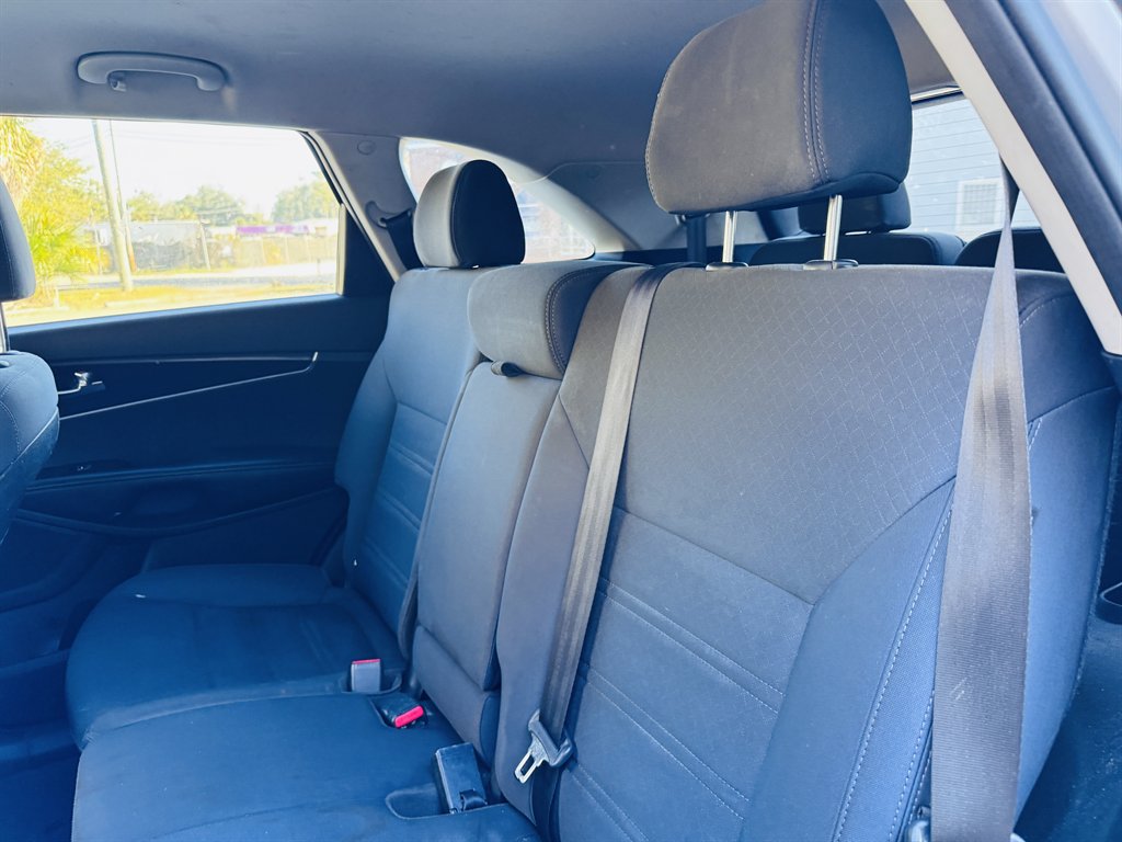 2019 Kia Sorento - $11,990