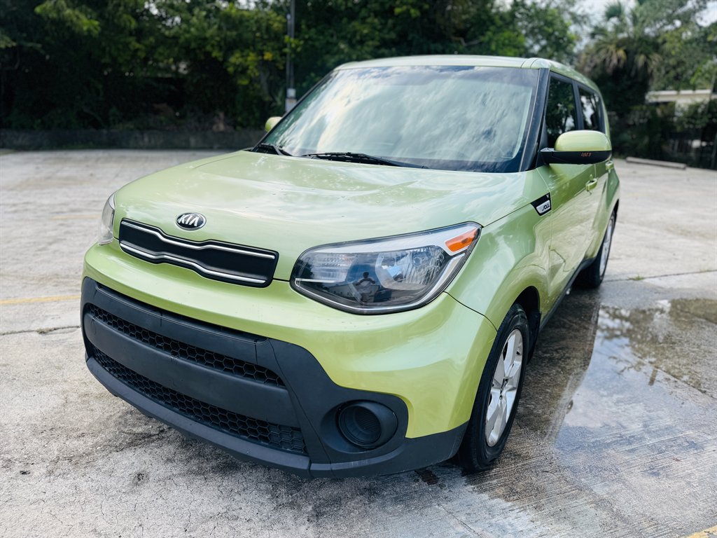 2017 Kia Soul - $9,900