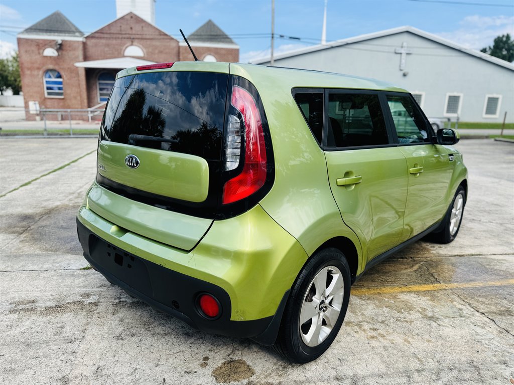 2017 Kia Soul - $9,900