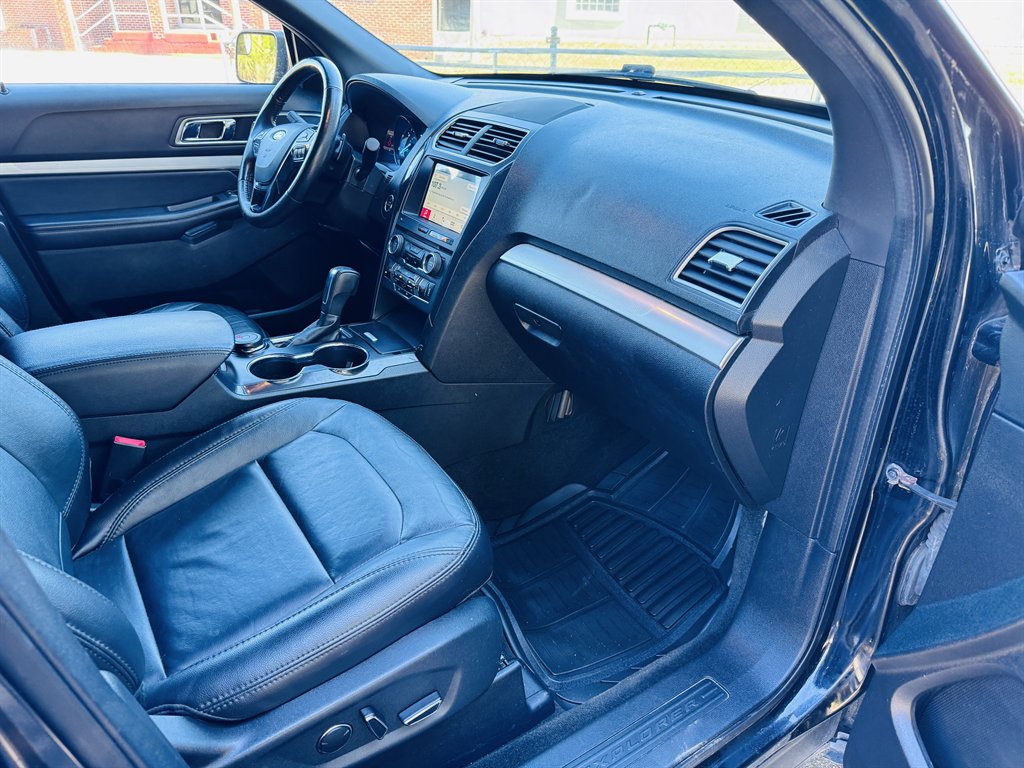 2017 Ford Explorer - $12,999