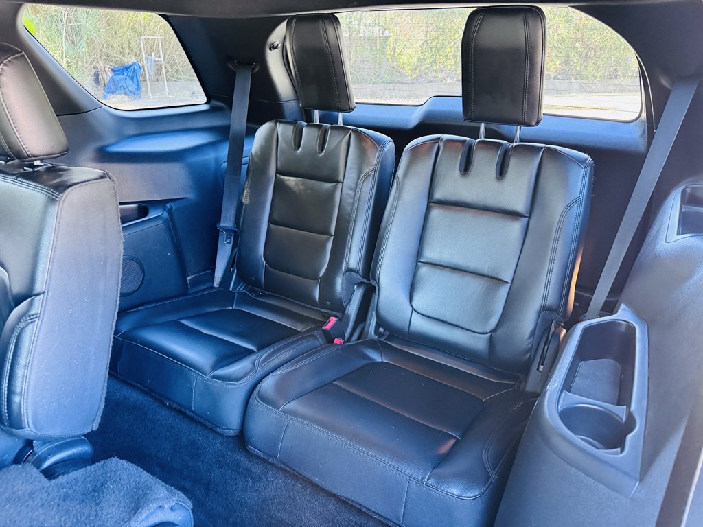 2017 Ford Explorer - $12,999