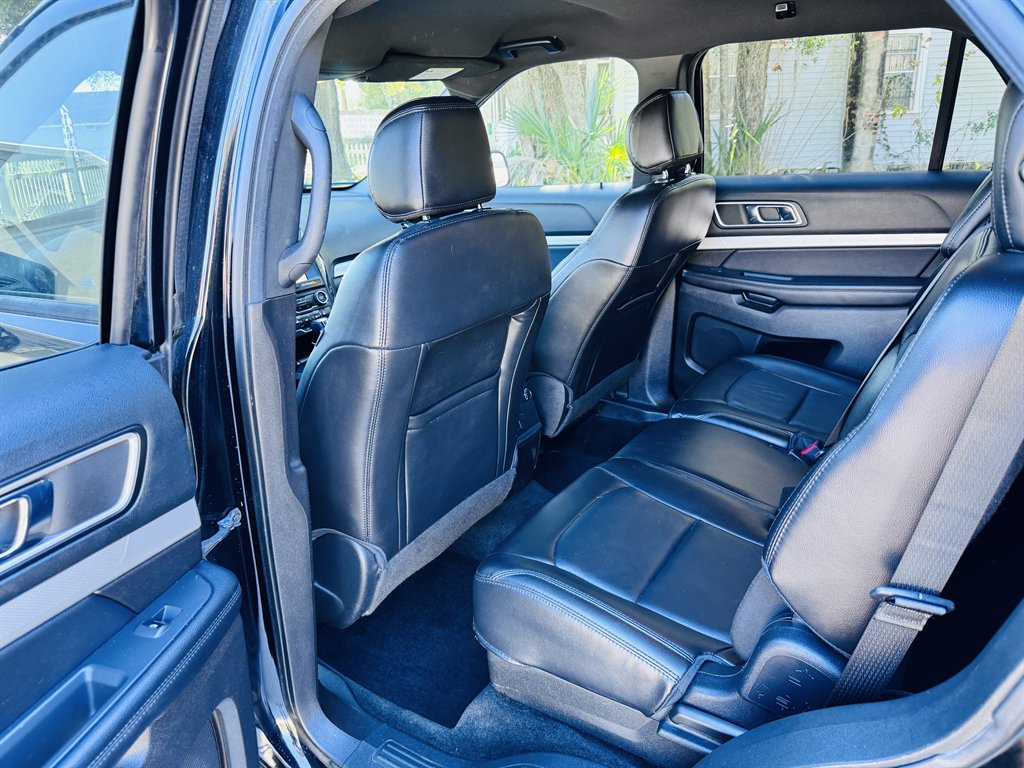 2017 Ford Explorer - $12,999