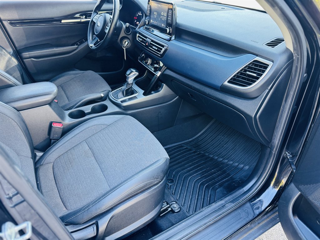 2021 Kia Seltos - $12,900