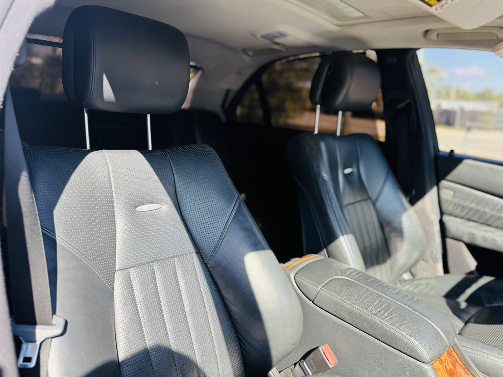 2006 Mercedes-Benz S-Class - $8,900