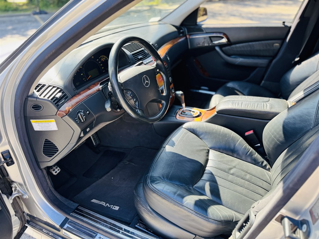 2006 Mercedes-Benz S-Class - $8,900