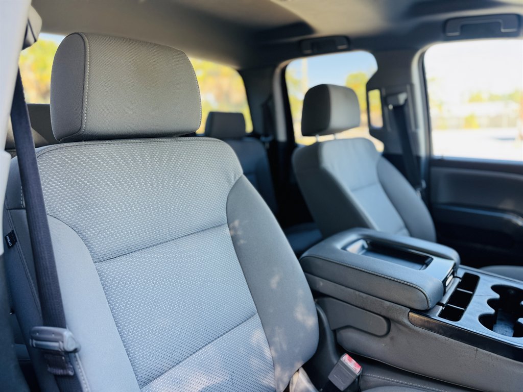 2017 Chevrolet Silverado 1500 - $19,990