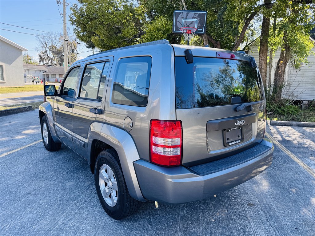 2012 Jeep Liberty - $5,990