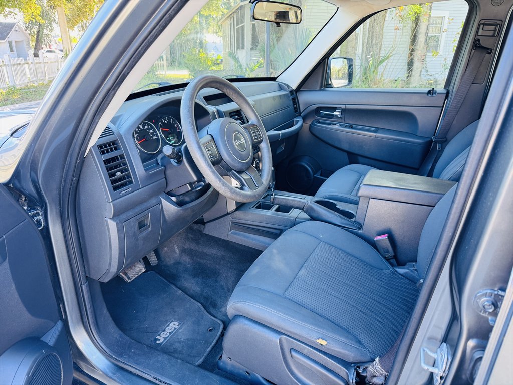 2012 Jeep Liberty - $5,990