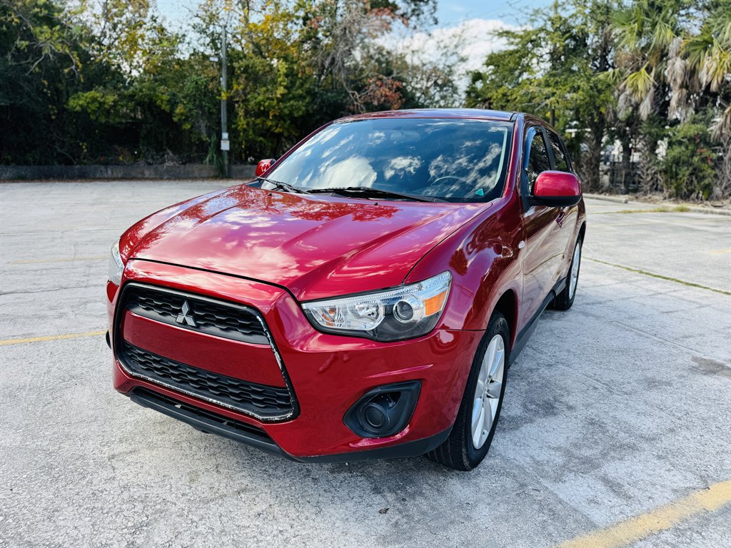 2015 Mitsubishi Outlander - $9,999