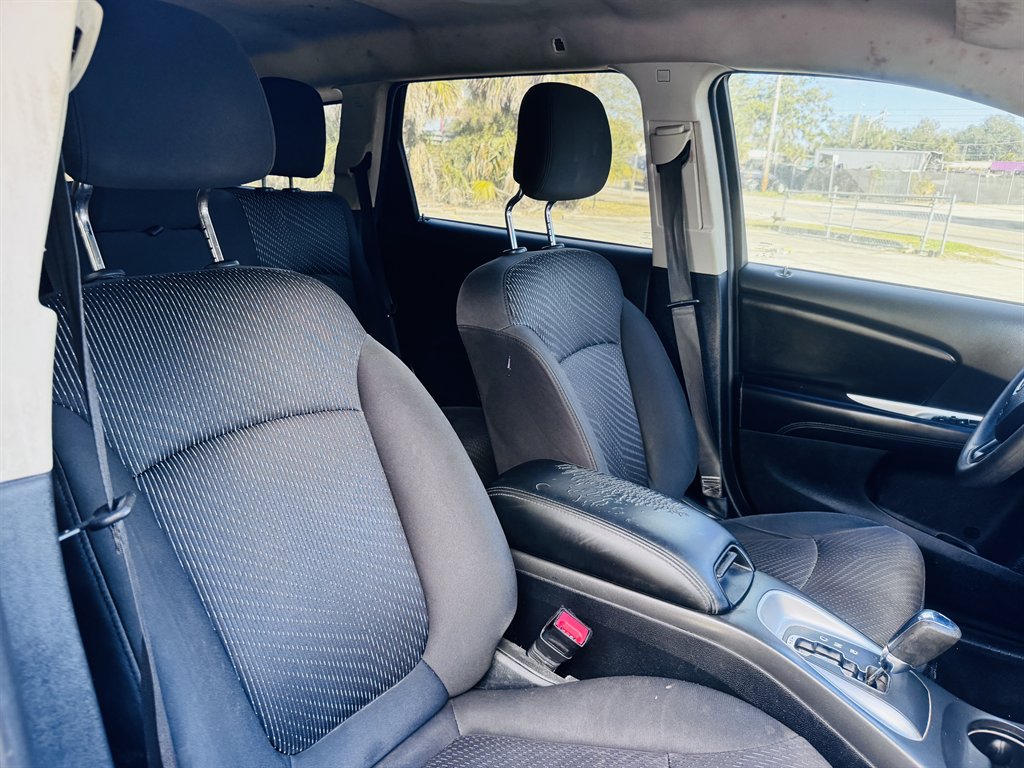 2017 Dodge Journey - $11,990