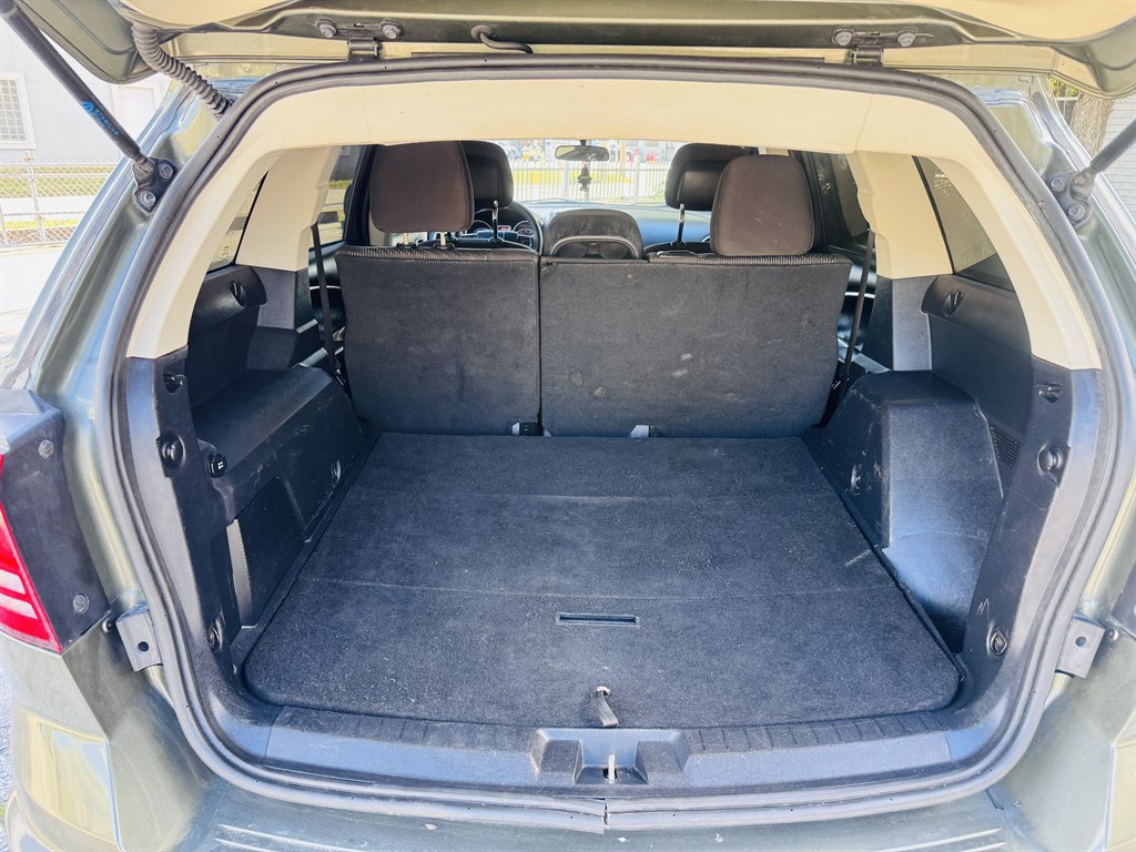 2017 Dodge Journey - $11,990