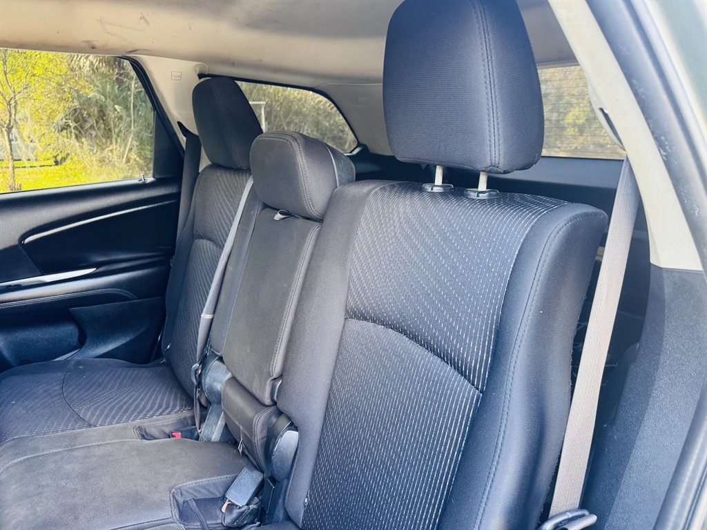 2017 Dodge Journey - $11,990
