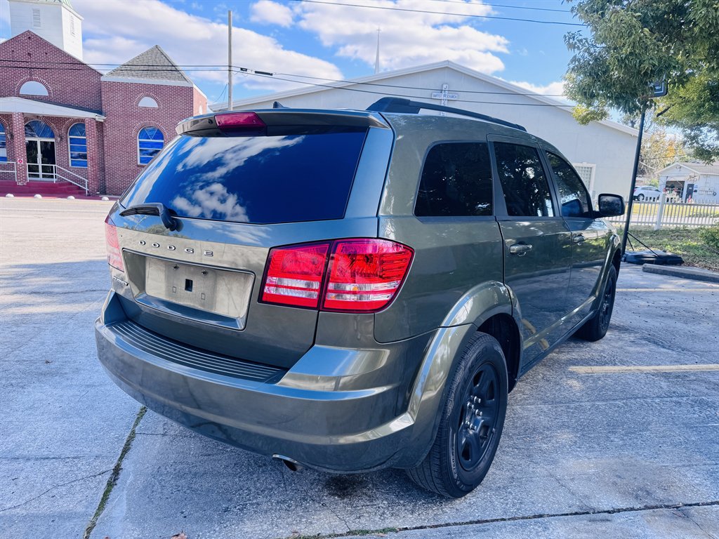 2017 Dodge Journey - $11,990