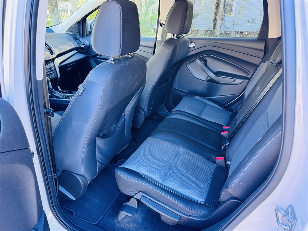 2017 Ford Escape - $11,990