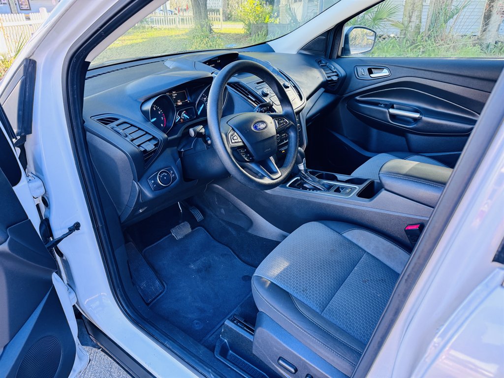 2017 Ford Escape - $11,990