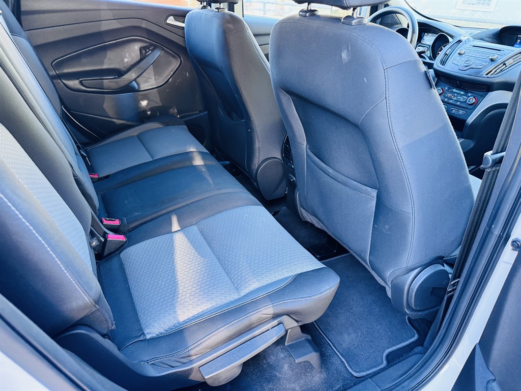 2017 Ford Escape - $11,990