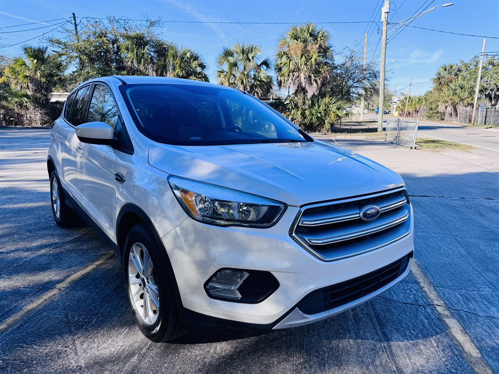 2017 Ford Escape - $11,990