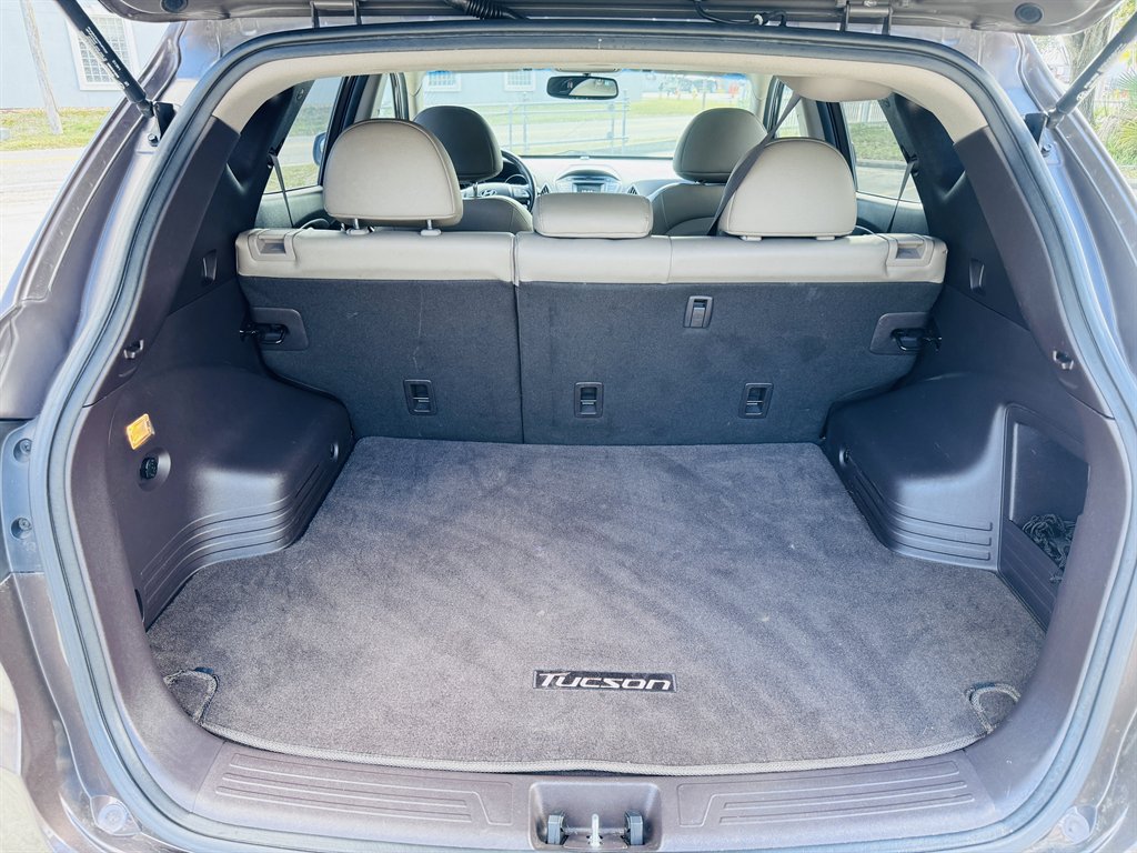 2014 Hyundai Tucson - $11,999