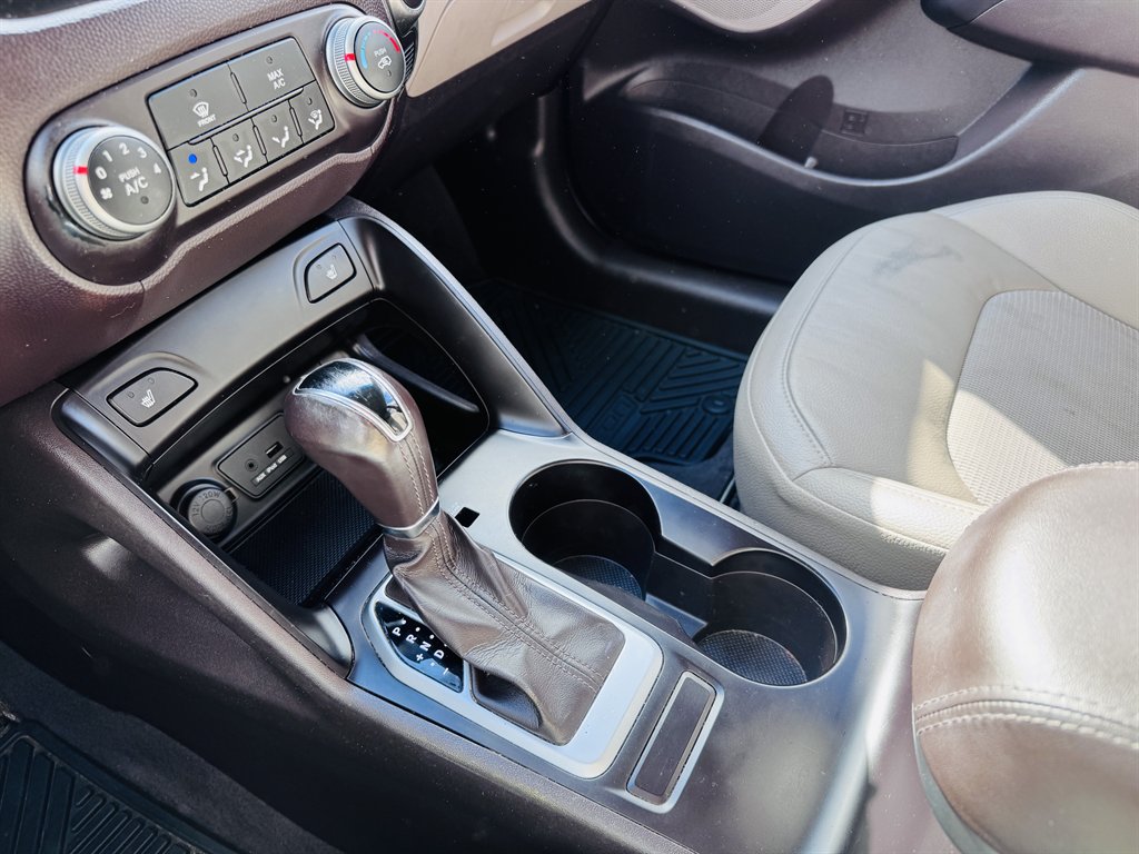 2014 Hyundai Tucson - $11,999