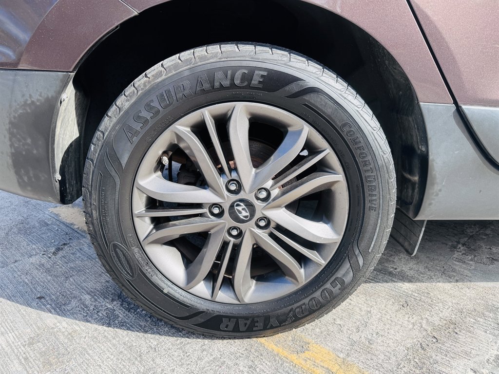 2014 Hyundai Tucson - $11,999