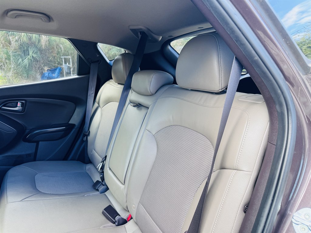 2014 Hyundai Tucson - $11,999