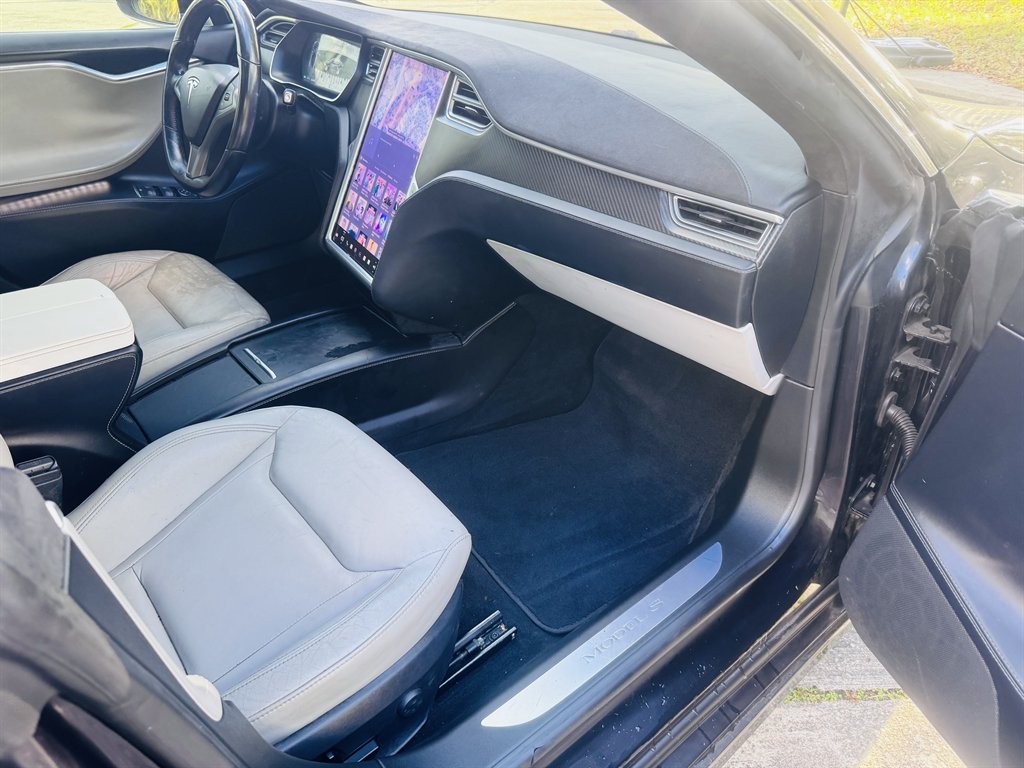 2016 Tesla Model S - $25,999