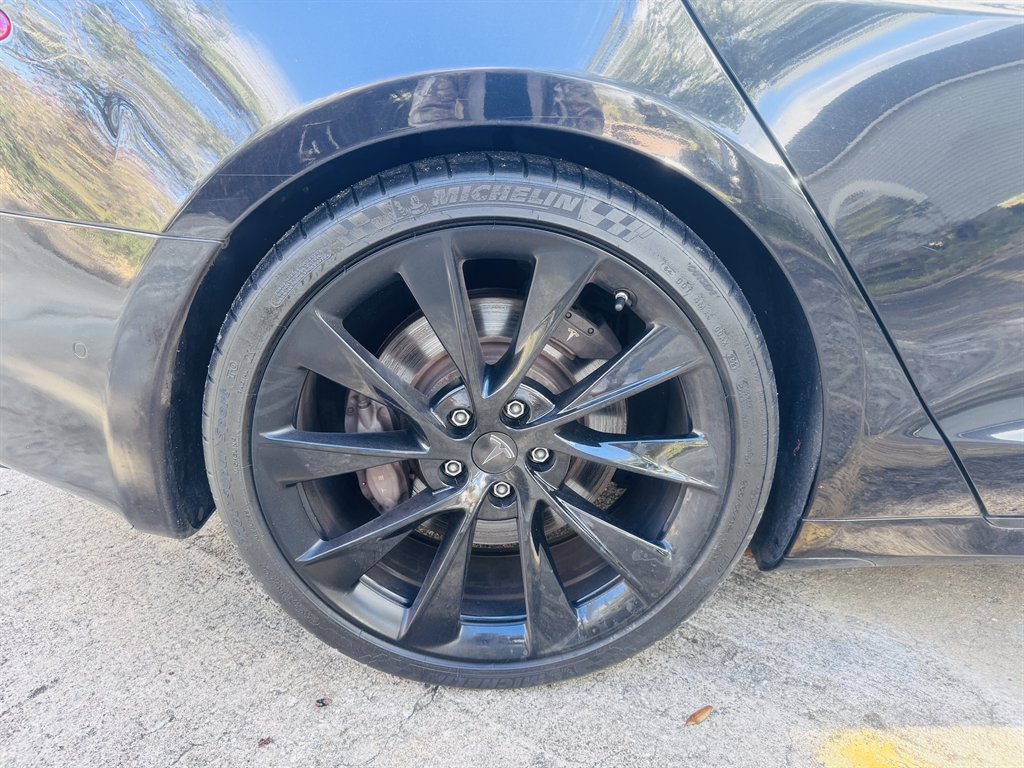 2016 Tesla Model S - $25,999