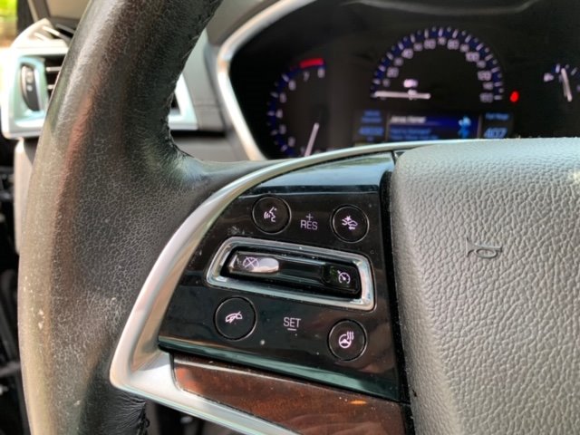 2016 Cadillac SRX Luxury photo